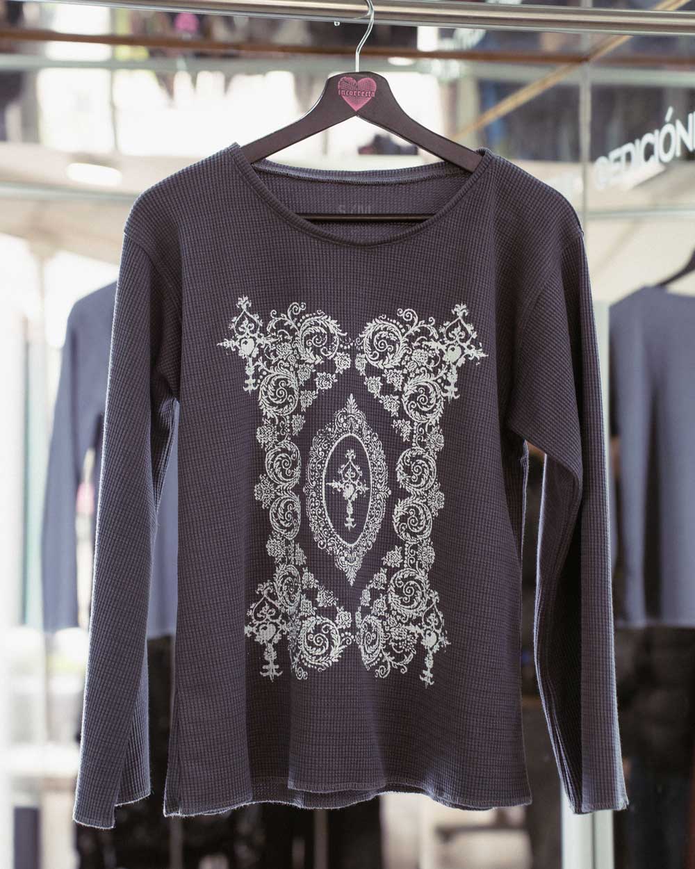 Back to Cute Gris - Polera - Imagen 4